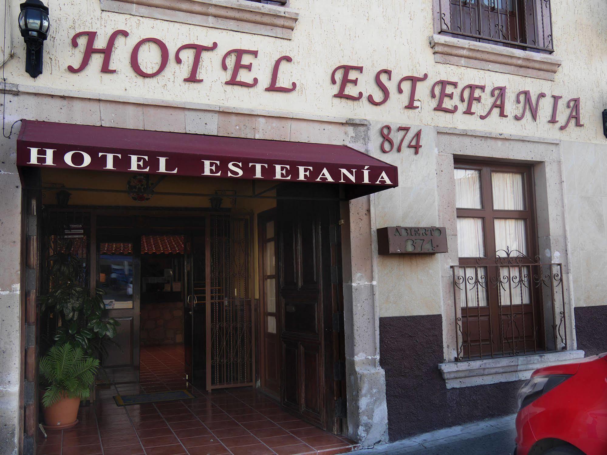 Hotel Estefania มอเรเลีย ภายนอก รูปภาพ